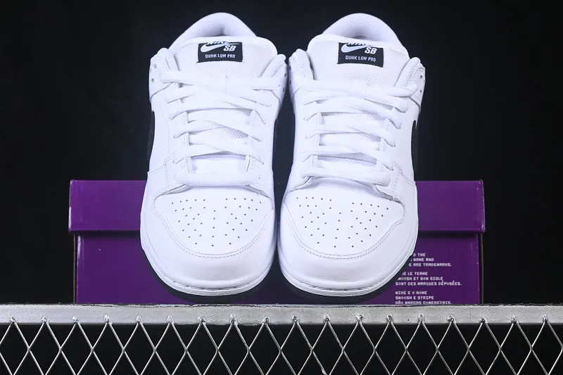 All Categories Nk SB Dunk Series Nk SB Dunk Low Low-top sneakers Foreign trade version Nike SB Dunk Low Classic white and black Full toe layer low-top casual sneakers HF3704-100